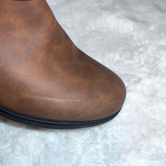 Classic Brown XOXO Cowgirl Riding Boots with Stud Buckle - Picture 11 of 13